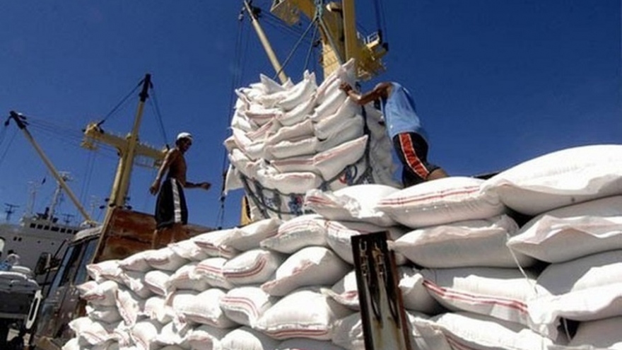 Chỉ 23 giây, hơn 65.700 tấn gạo được doanh nghiệp mở xong tờ khai xuất khẩu